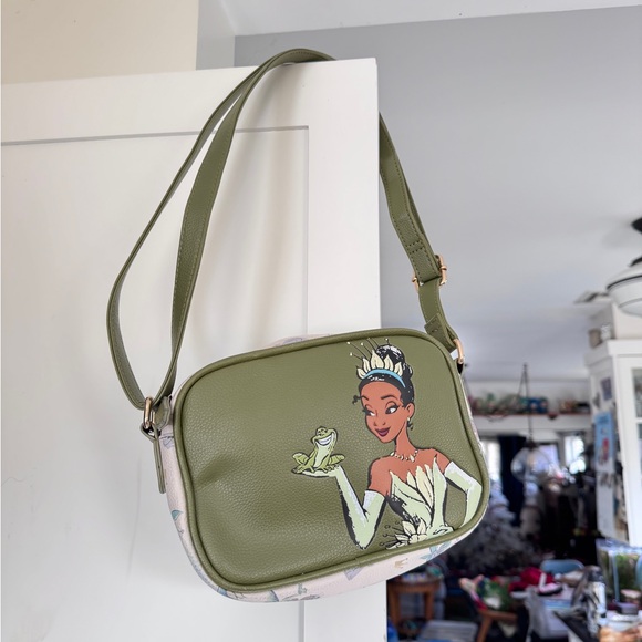 Disney Princess Tiana & Frog Crossbody Bag
DANI BY DANIELLE NICOLE - Picture 4 of 7